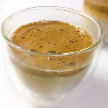 Ahirさん、豆乳のダルゴナコーヒーを作りました♪ちょっとコーヒーの泡立ちが少なめになってしまいましたが、甘くてコクがあって美味しかったです♡また作りますね❣️